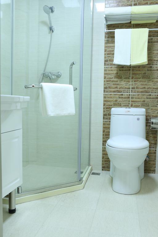 Qingdao Fu Yong Hotel Habitación foto
